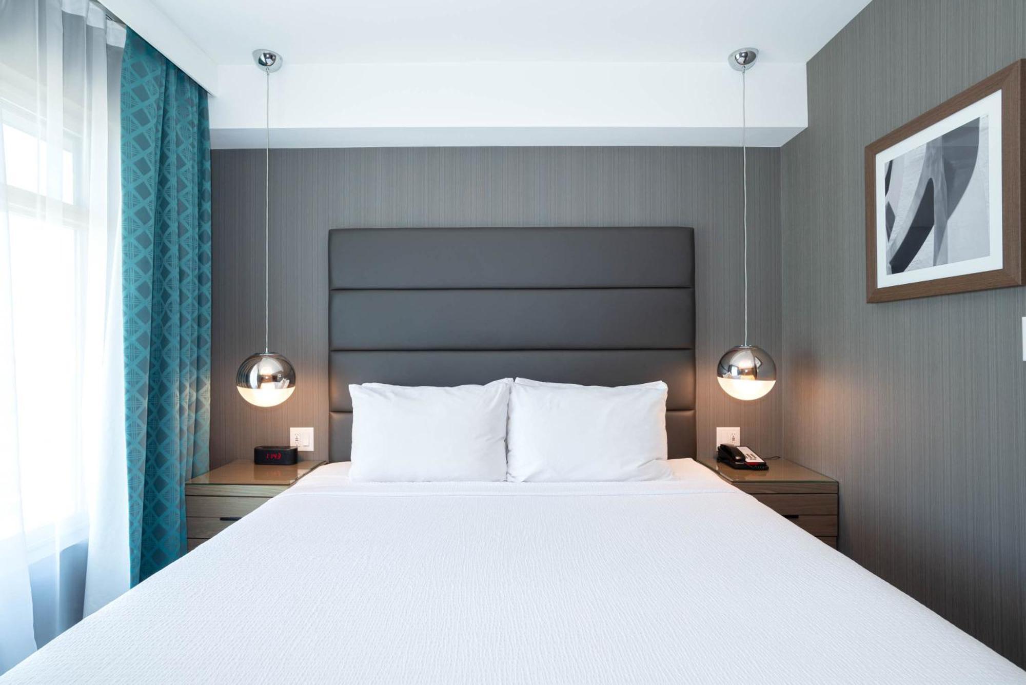 Sandman Signature Calgary Airport Hotel מראה חיצוני תמונה