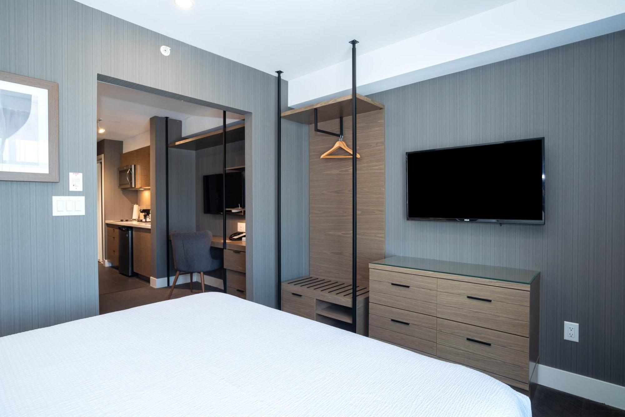 Sandman Signature Calgary Airport Hotel מראה חיצוני תמונה