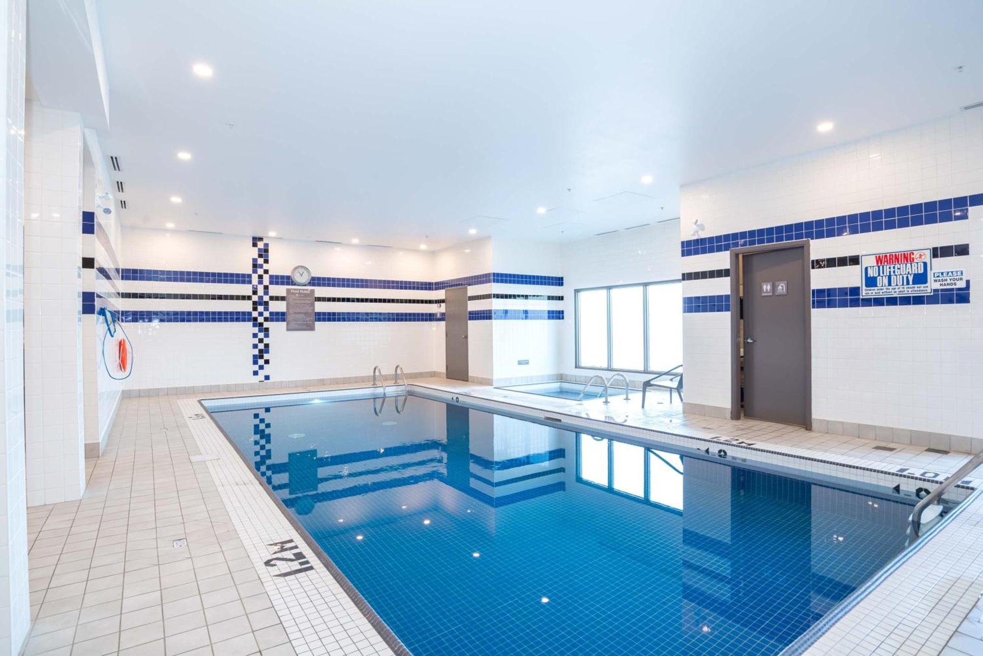 Sandman Signature Calgary Airport Hotel מראה חיצוני תמונה